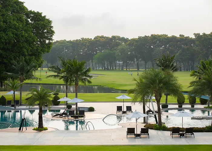 Eastin Thana Golf Free Scheduled Shuttle From To Suvarnabhumi Airport Bangkok