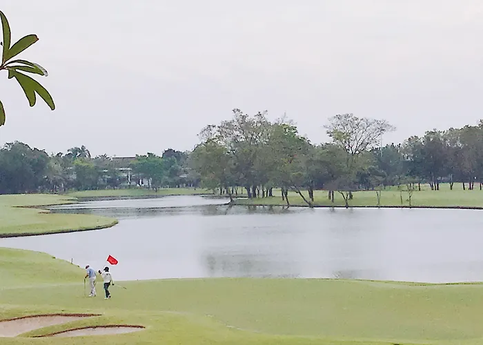 Resort Eastin Thana Golf Free Scheduled Shuttle From To Suvarnabhumi Airport Bangkok